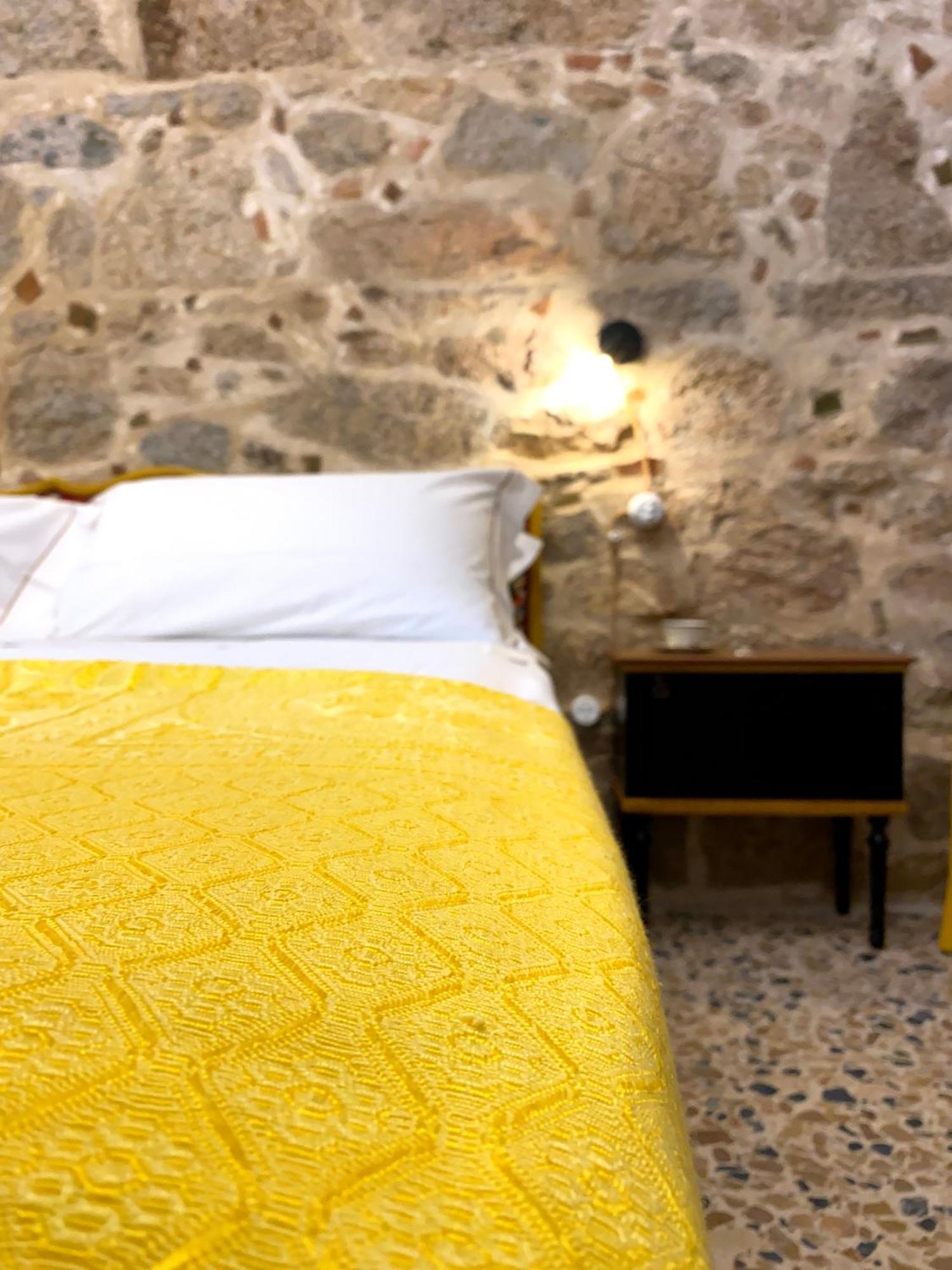 Canduleri Orgosolo Chambre photo